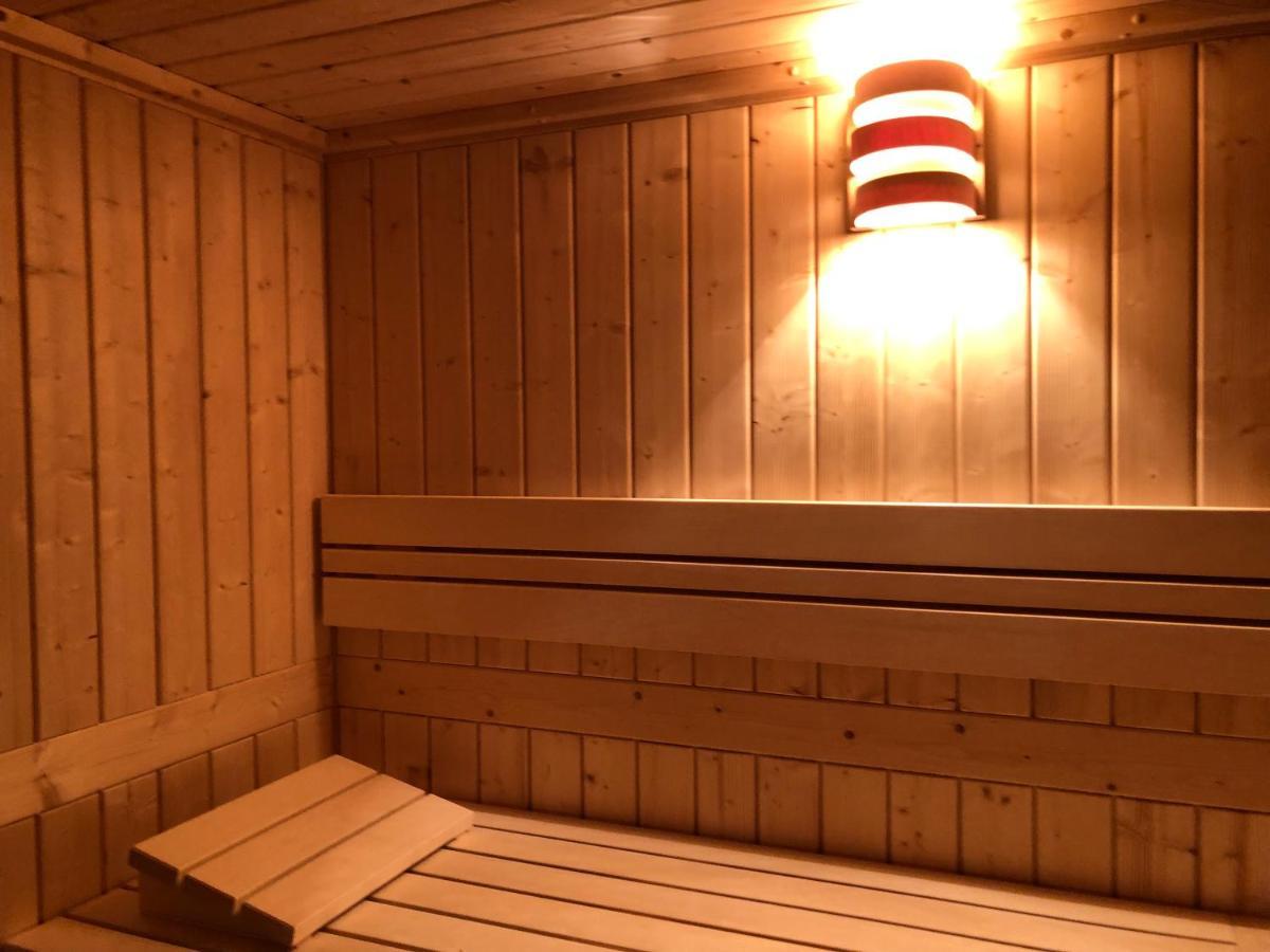 Grosszuegiges Reetdachhaus An Der Nordsee Langenhorn Bagian luar foto
